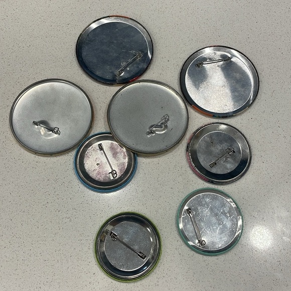 Vintage Button Pins - Picture 13 of 13